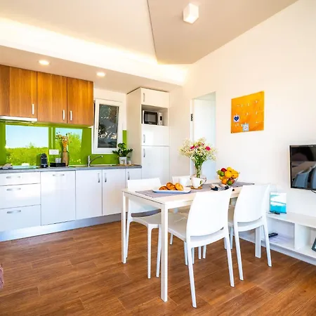 Villa Almond