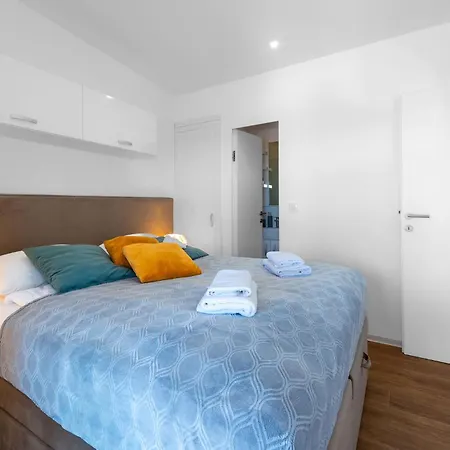 Villa Almond *
