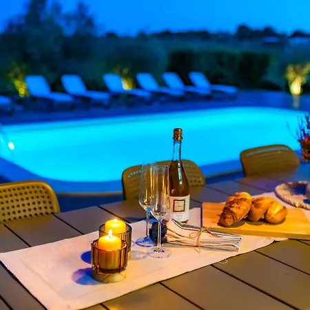 Villa Almond *